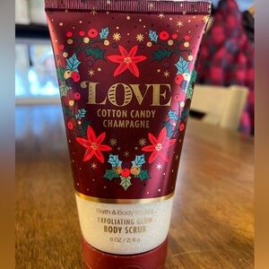 Bath & Body Works Love Cotton Candy Champagne Scrub - Red and Gold